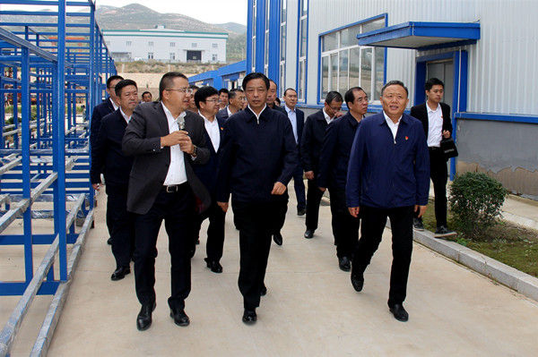 朝陽市市委書記、市人大常委會主任蹇彪率領(lǐng)導(dǎo)班子到我司考察調(diào)研